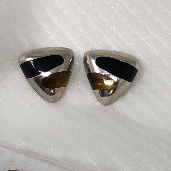 Vintage Taxco Mexico Earrings 950 Silver Tiger Eye Onyx Clip On Triangular Inlay - Picture 7 of 9